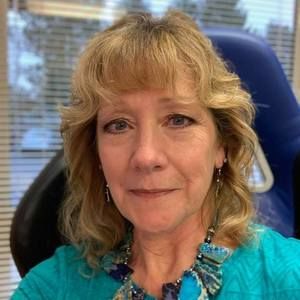 Meet your Posher, Carolyn